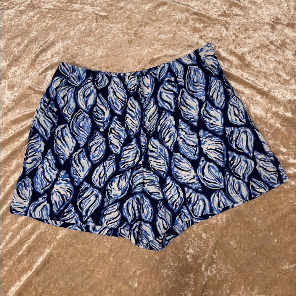 Lilly Pulitzer Blue and White Patterned High Waist Shorts